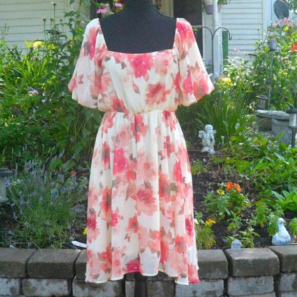 Haptics by Holly Harper Fully Lined Elastic Waist Puff Sleeve Chiffon Dress - Picture 1 of 8